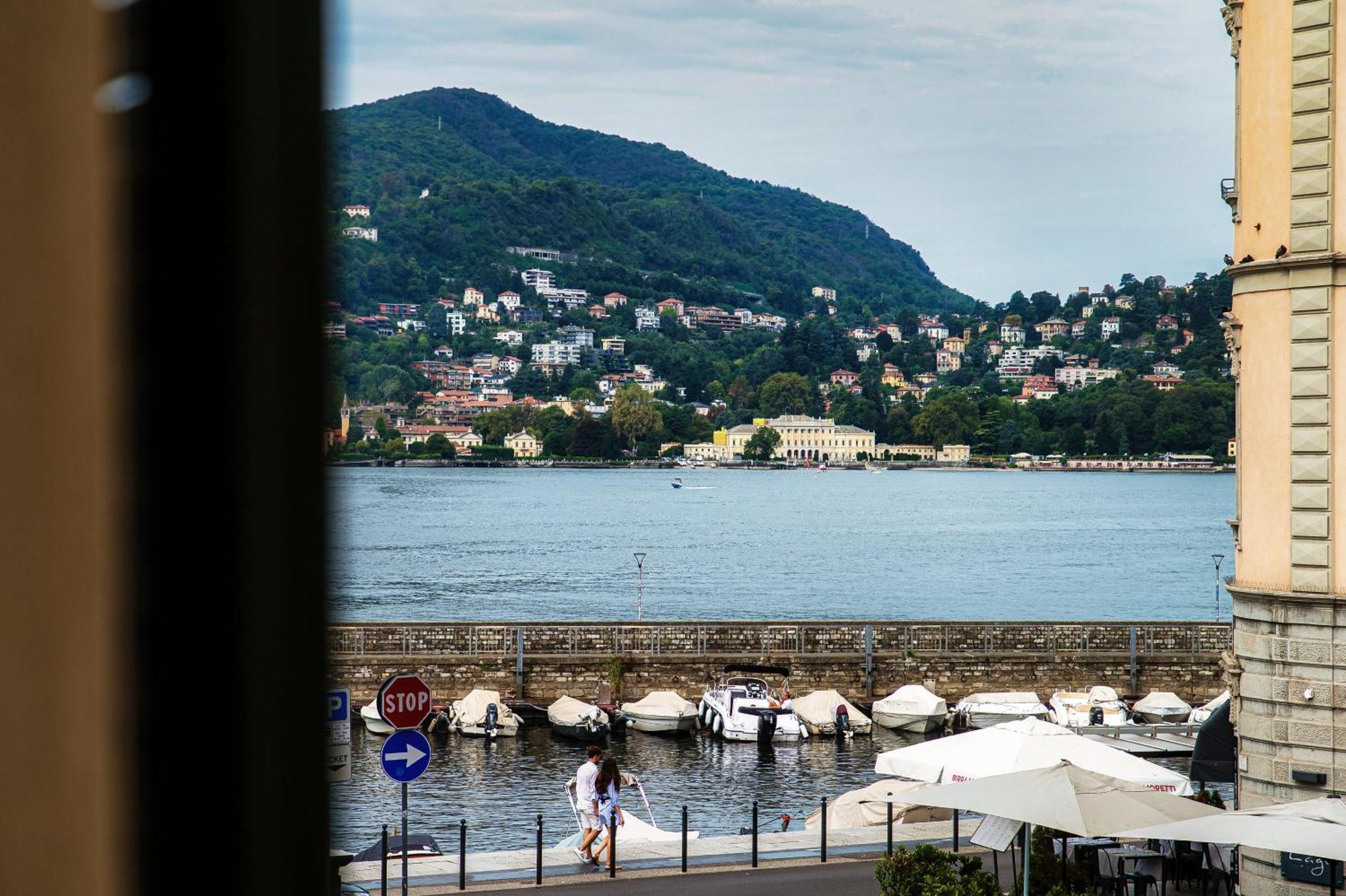 Guesthouse Lake'S Vibes - The House Of Travelers Como Exterior foto